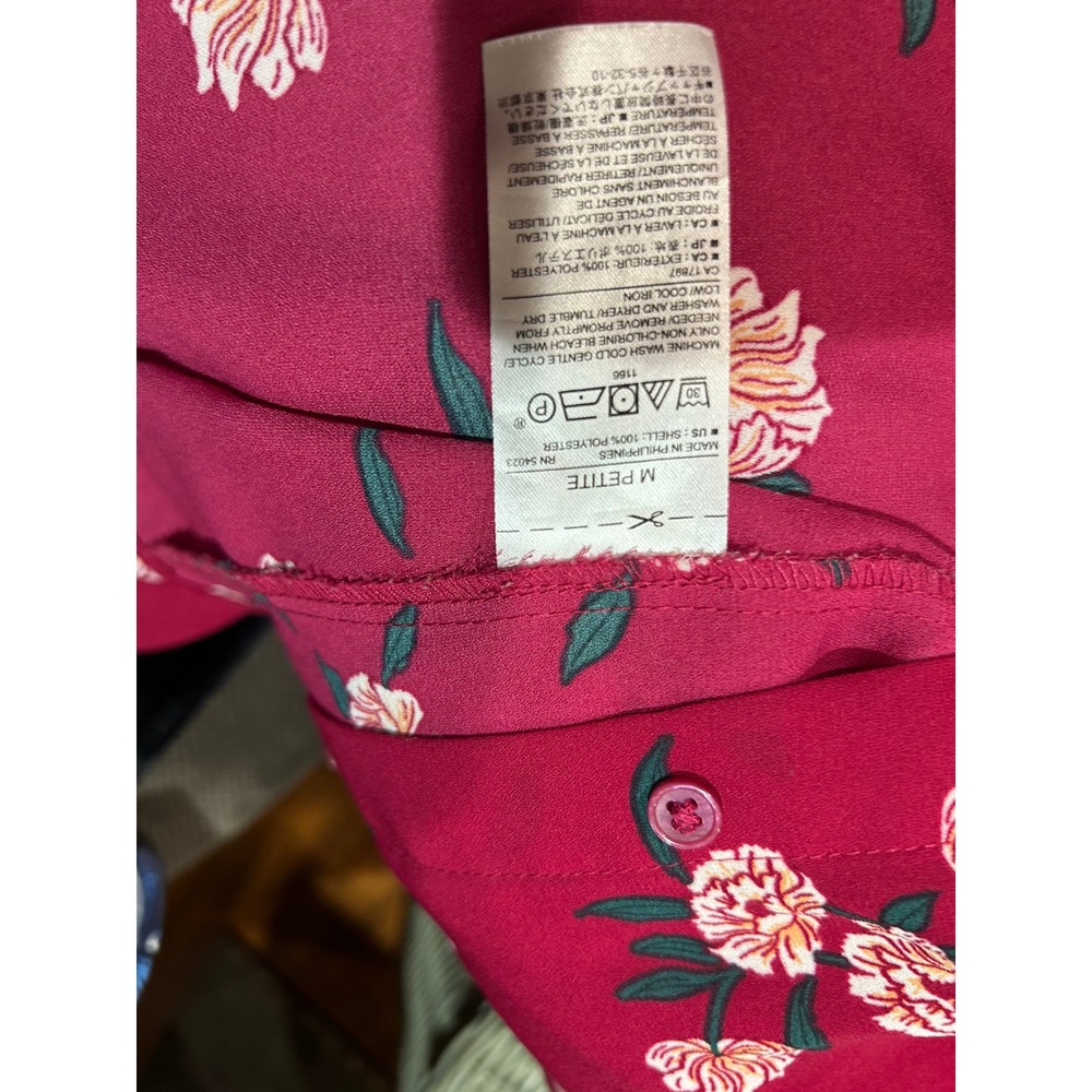 Banana Republic Womens MP Classic Fit Floral Button Up Blouse Berry Red Long Slv - Picture 7 of 9